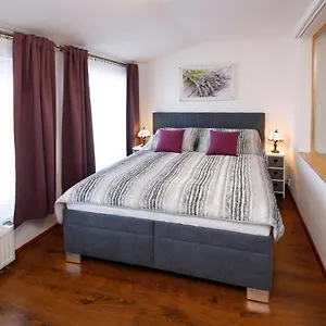 https://bb-violet.karlovyvary-hotels.com